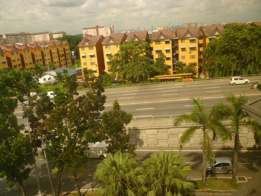 Hotel Sri Sutra - Bandar Sunway 3 เปอตาลิงจายา ภายนอก รูปภาพ