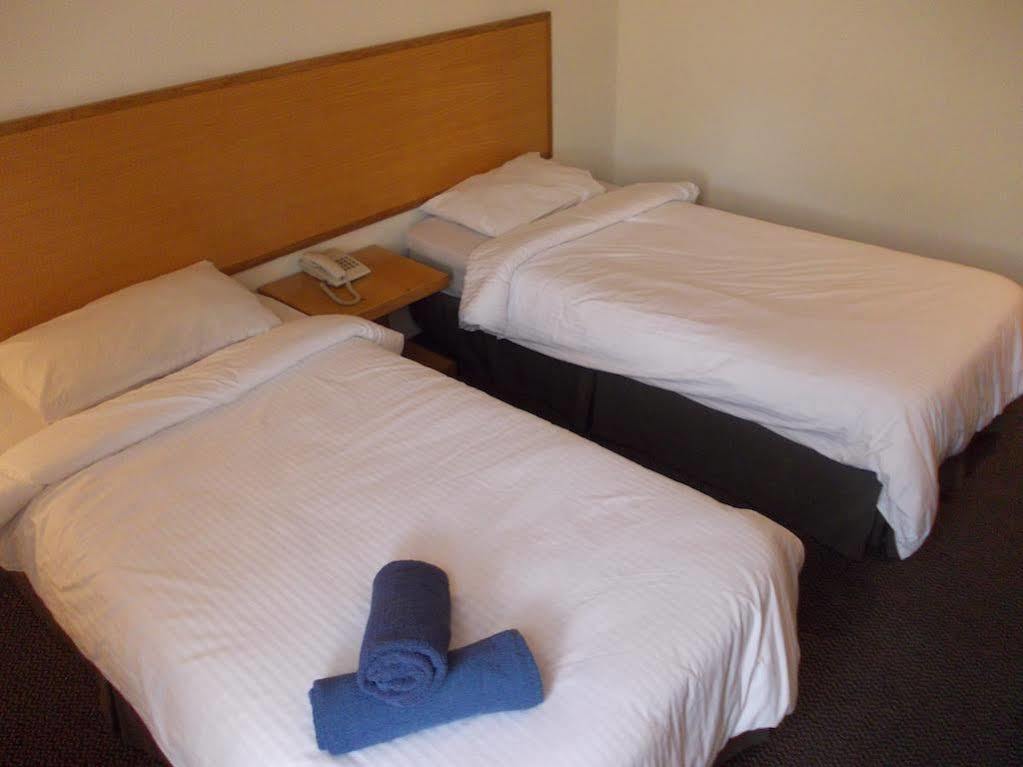 Hotel Sri Sutra - Bandar Sunway 3 เปอตาลิงจายา ภายนอก รูปภาพ